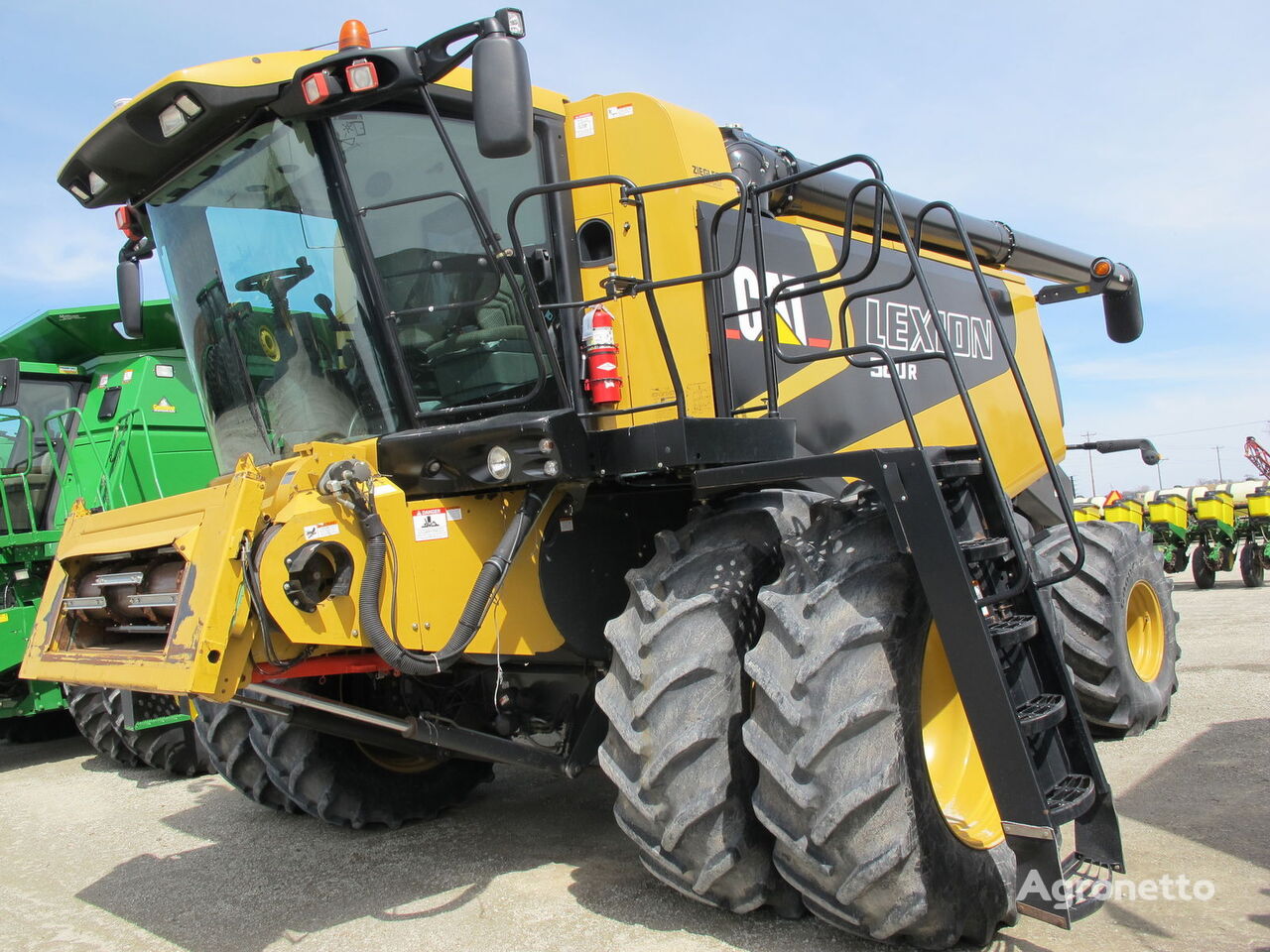 зърнокомбайн Caterpillar Lexion 580