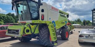 зърнокомбайн Claas Lexion 670 4WD